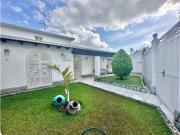 Alquilo casa en calle cerrada 400m2 Prados del Este 9858