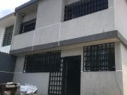 Alquilo Casa en la Trinidad de 2 Plantas Remodelada