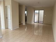 Alquilo casa en Manta en urbanizacion privada cerca del...