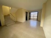 Alquilo casa en Manta en urbanización privada zona norte