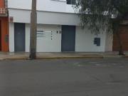 Alquilo casa Oficina Miraflores 200m2 semi amoblada...