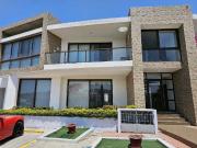 Alquilo, ciudad del mar, planta baja, con patio