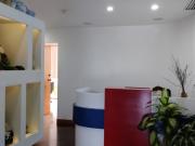 Alquilo cubculos dentro de área de 200m2 Parque Cristal...