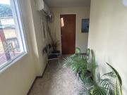 Alquilo cubiculos 18m2 Los Caobos 4005