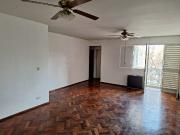 Alquilo departamento 3 dormitorios, 2 baños y cochera...