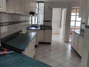 Alquilo departamento 3 dormitorios en TUMBACO DEA36751