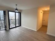 Alquilo departamento de estreno en centro financiero de...