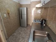 Alquilo departamento dos dormitorios centrico