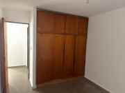 Alquilo departamento dos dormitorios con cochera