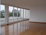 Alquilo departamento duplex de 617m² cerca al Golf de...
