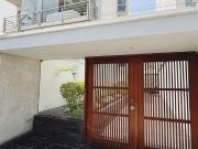 Alquilo departamento en 1er Piso con terraza en Urb. La...