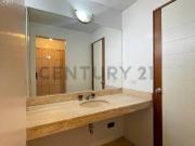Alquilo Departamento en el 4to Piso con Excelente...
