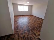 Alquilo Dpto 2do piso 2 habitaciones super amplias