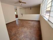 ALQUILO DUPLEX 1ER PISO CON JARDIN CALLE ASTRONOMOS LAS...