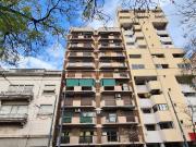 ALQUILO Frente a PLAZA COLÓN 2 Dormitorios, cocina...