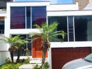 Alquilo Habitacion Monterrico con Baño