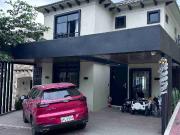 Alquilo Hermosa Casa Moderna, Bosques de la Costa, Jacuzzi