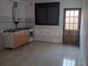 ALQUILO HERMOSO DUPLEX CON COCHERA Y PATIO CON VERDE