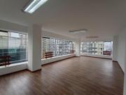 Alquilo linda oficina remodelada en Miraflores