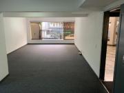 ALQUILO LINDOS LOCALES EN CALLE PORTA,A UN PASO DEL OVALO