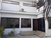 ALQUILO LOCAL COMERCIAL CON LICENCIA AV.ENCALADA...