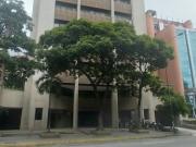Alquilo Local Comercial De 63m2 / 35m2 mez/ 50 frente/...