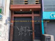 ALQUILO LOCAL COMERCIAL DE TRES PISOS COSTADO DE BANCO...