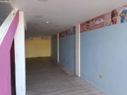 Alquilo local comercial en la Piazza de Villa Club