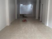 Alquilo local comercial en Manta cerca de la calle trece