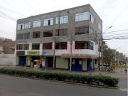 Alquilo Local Comercial En Zona Estrategica De Av. Los...