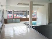 Alquilo local esquinero en Miraflores, avenida principal