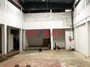 ALQUILO LOCAL INDUSRRIAL DE 200 EN VILLA SALVADOR