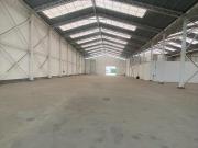 Alquilo local industrial con nave de 8.2m de altura