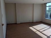 Alquilo local para oficinas en av. parra segundo piso
