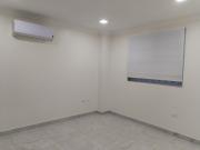 Alquilo Moderna Oficina en Kennedy Norte