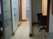 Alquilo oficina 88m2 CCCT Chuao 0311