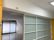 ALQUILO OFICINA CHIPICHAPE 211