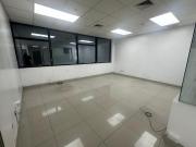 ALQUILO OFICINA EN EDIFICIO EMPRESARIAL EL TRIGAL