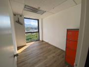 ALQUILO OFICINA EN MACARACUAY 65 M2 1 BAÑO Y 1 P/E