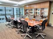 ALQUILO OFICINA IMPLEMENTADA Y AMOBLADA