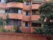 Alquilo penthouse 300m2 3h/4b/2p Campo Alegre 6762