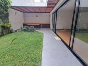 Alquilo precioso duplex con Jardín en San isidro 277 M2