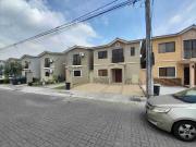Alquilo Villa Amoblada de 2 plantas, 3 dormitorios, en...
