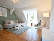 ALSTERKRUG + Stilvoll möbliertes 2 Zimmer Apartment