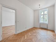 Altbau Erstbezug in bester Stadtlage Schöne 2 Zimmer... Altbau Erstbezug in bester Stadtlage Schöne 2 Zimmer...