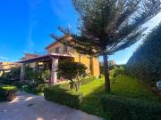ALTAVILLA MILICIA AM134 Panoramica Villa con Giardino