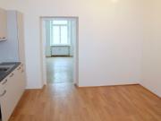 Altbau: 2 Zimmer Mietwohnung im 2.OG mit Lift