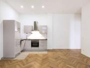 ALTBAU BALKONWOHNUNG in HOF RUHELAGE | MODERN SANIERT |...