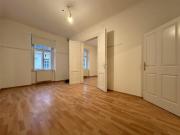 Altbau Büro / Ordination / Praxis beim Grünen Markt!