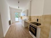 Altbau Charme Nordstadt: 2 ZKB, Balkon inkl. Einbauküche